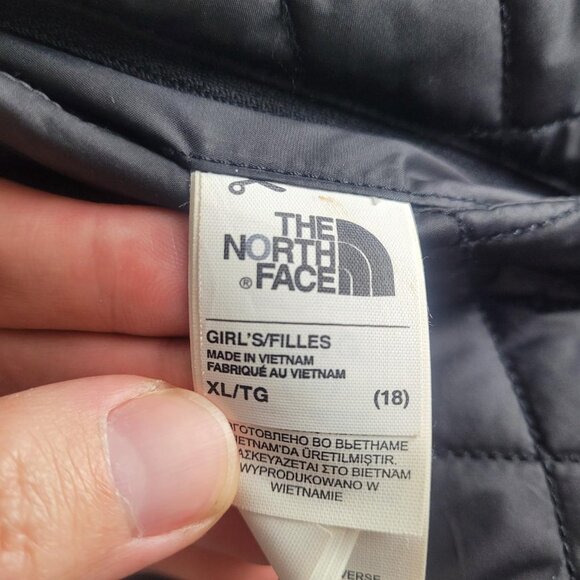 The North Face reversible black sherpa fleece lined puffer jacket - Picture 5 of 5